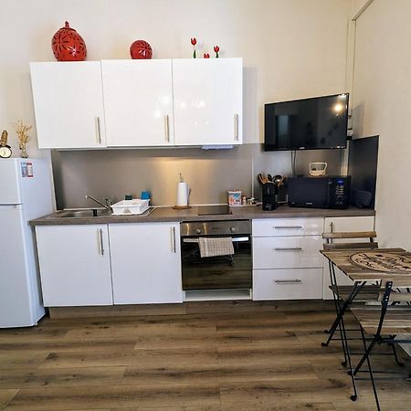 Appartement Cosy Proche Du Port นีซ ภายนอก รูปภาพ