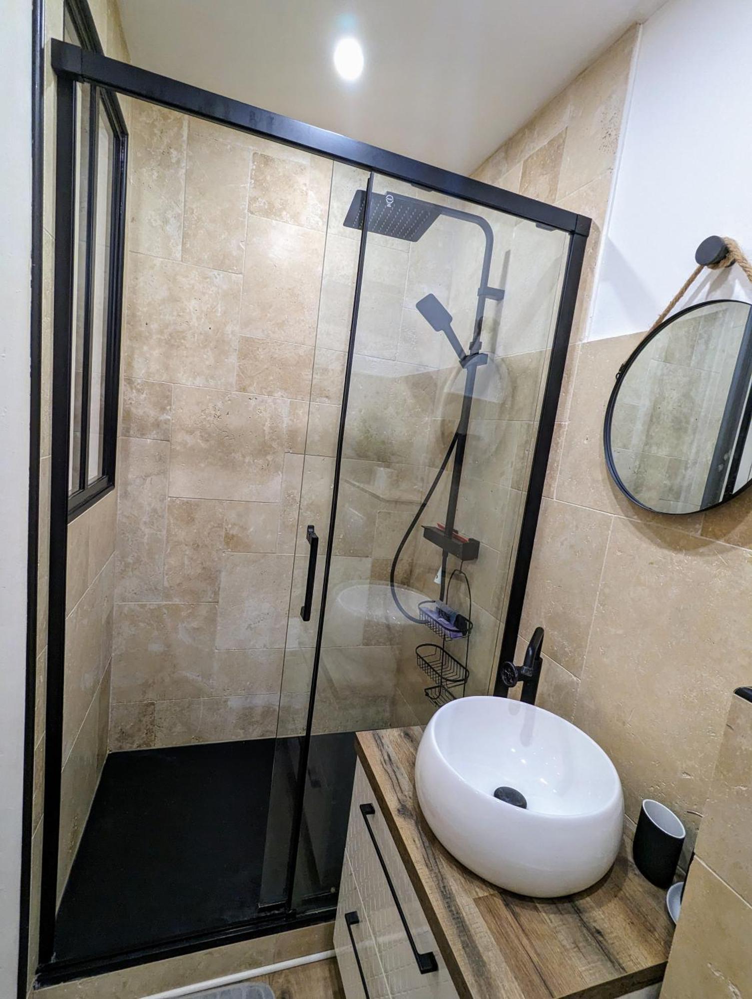 Appartement Cosy Proche Du Port นีซ ภายนอก รูปภาพ