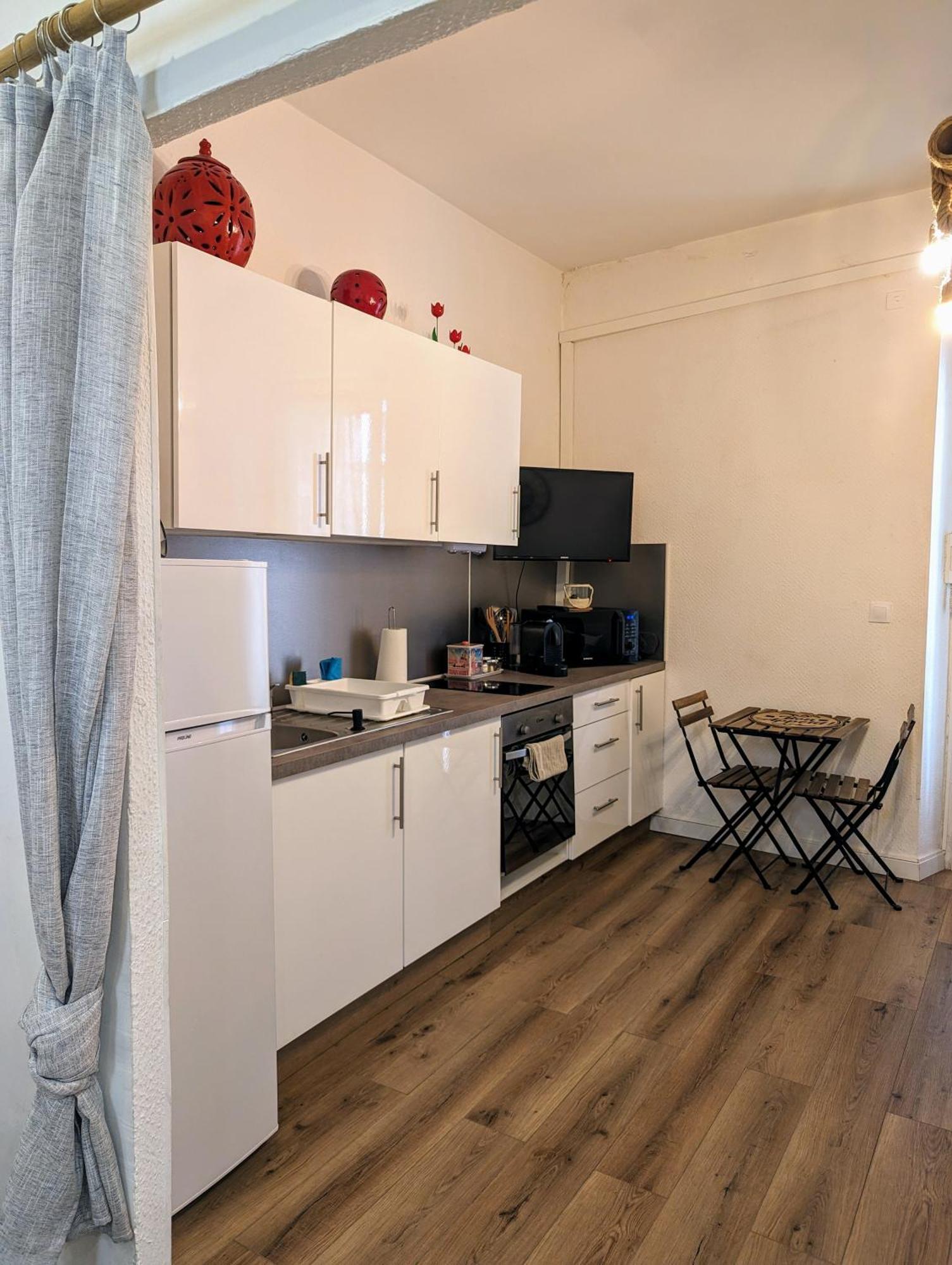 Appartement Cosy Proche Du Port นีซ ภายนอก รูปภาพ